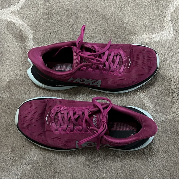 Hoka one one Mach 4 festival fuchsia & black running sneaker Size 8.5B - Picture 11 of 17